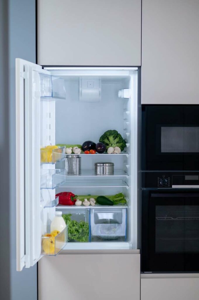 Kühlschrank richtig reinigen Der komplette Guide für Hygiene & Frische